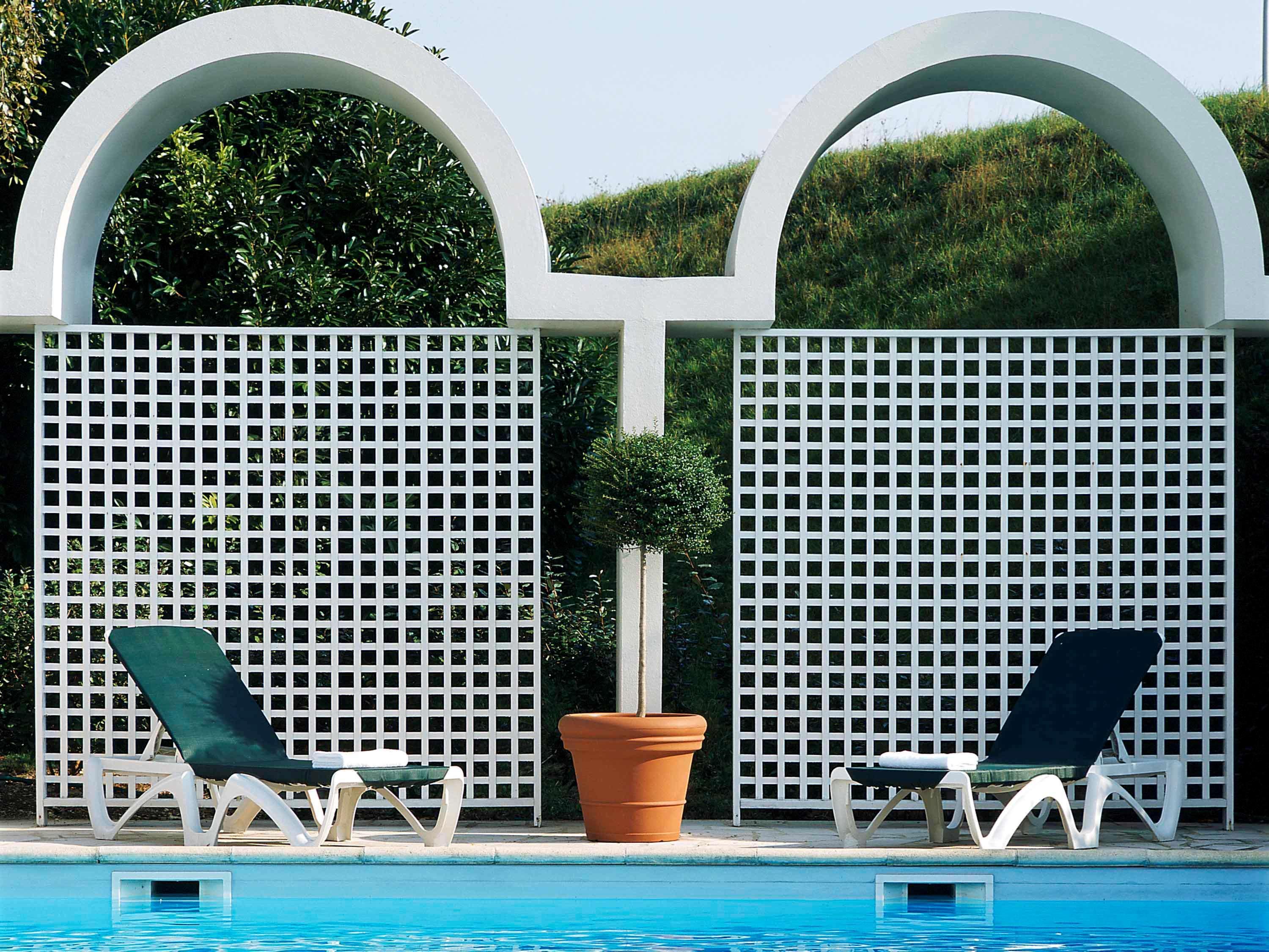 Ibis Styles Cognac Hotel 3*