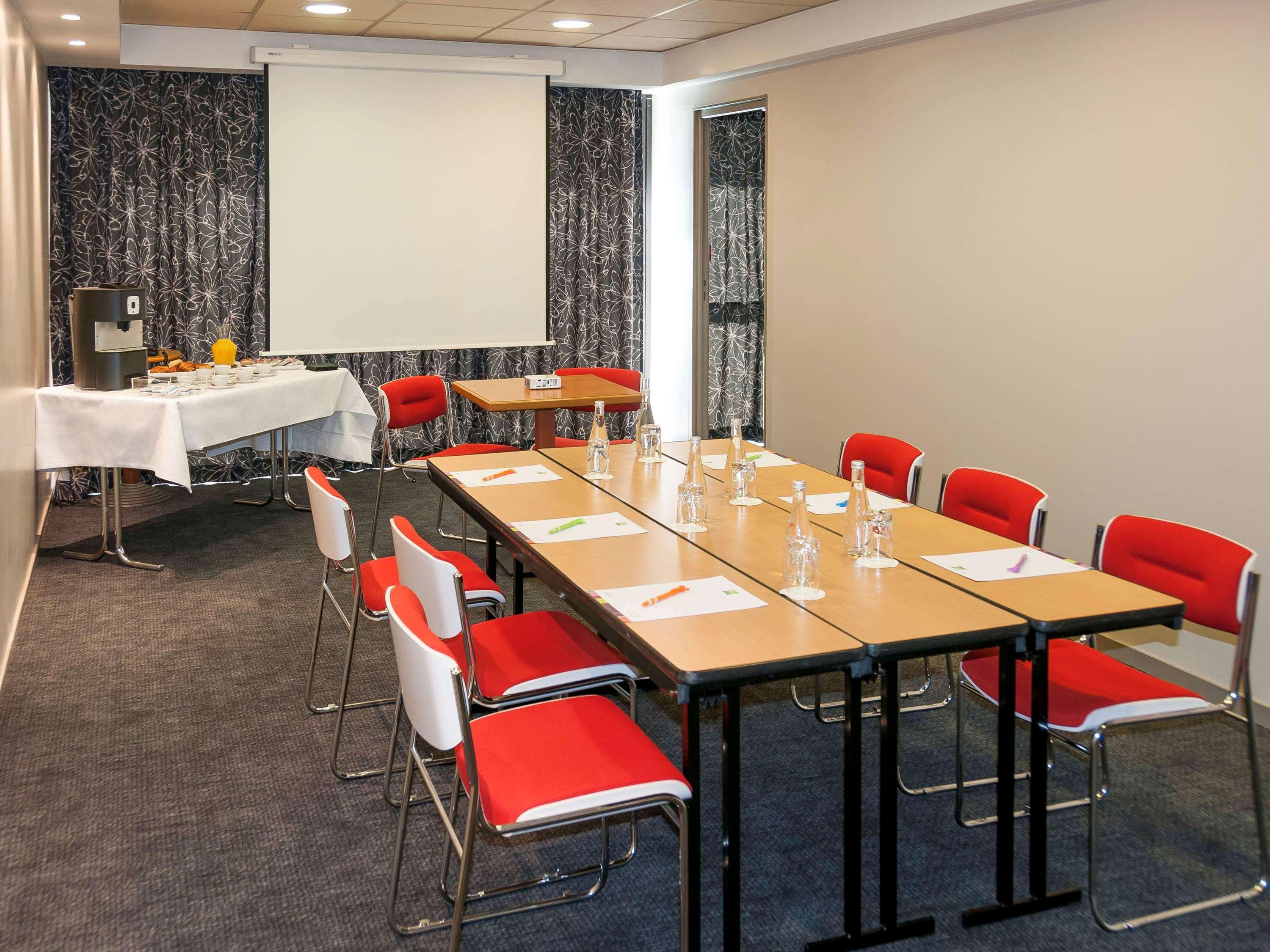 Hotel Ibis Styles Cognac Chateaubernard